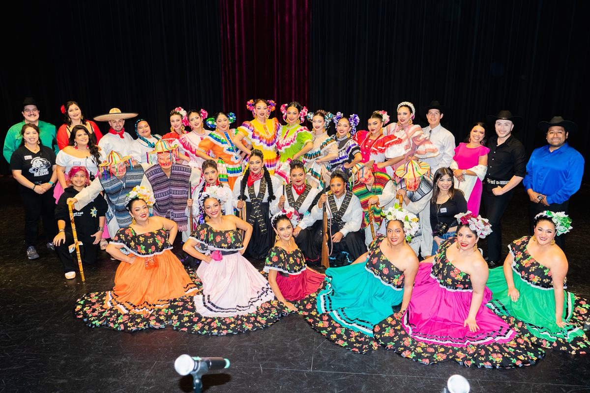 Garcia Folklorico Studio dance company group photo